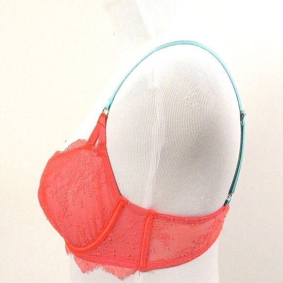 Victoria’s Secret Very Sexy Unlined Demi Bra - Picture 5 of 8